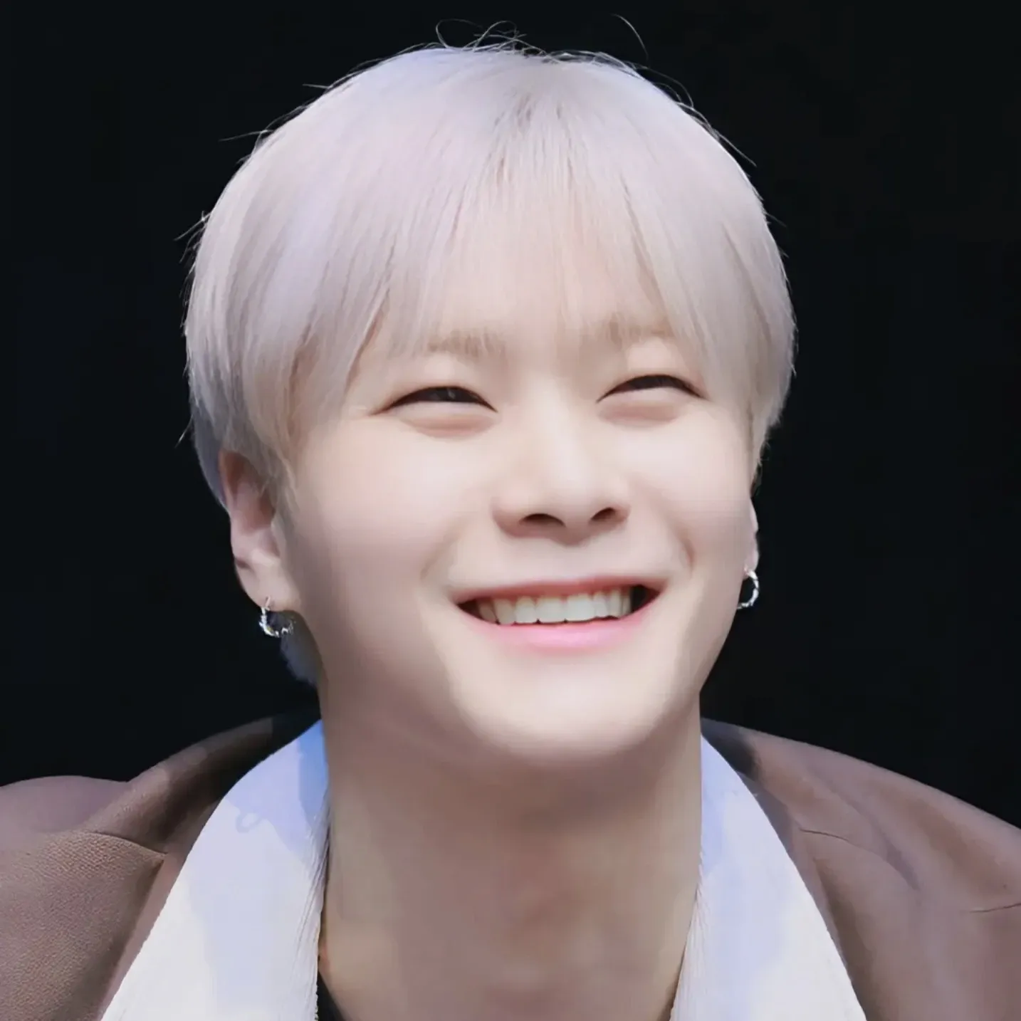 Latest photo of Moonbin (ASTRO)