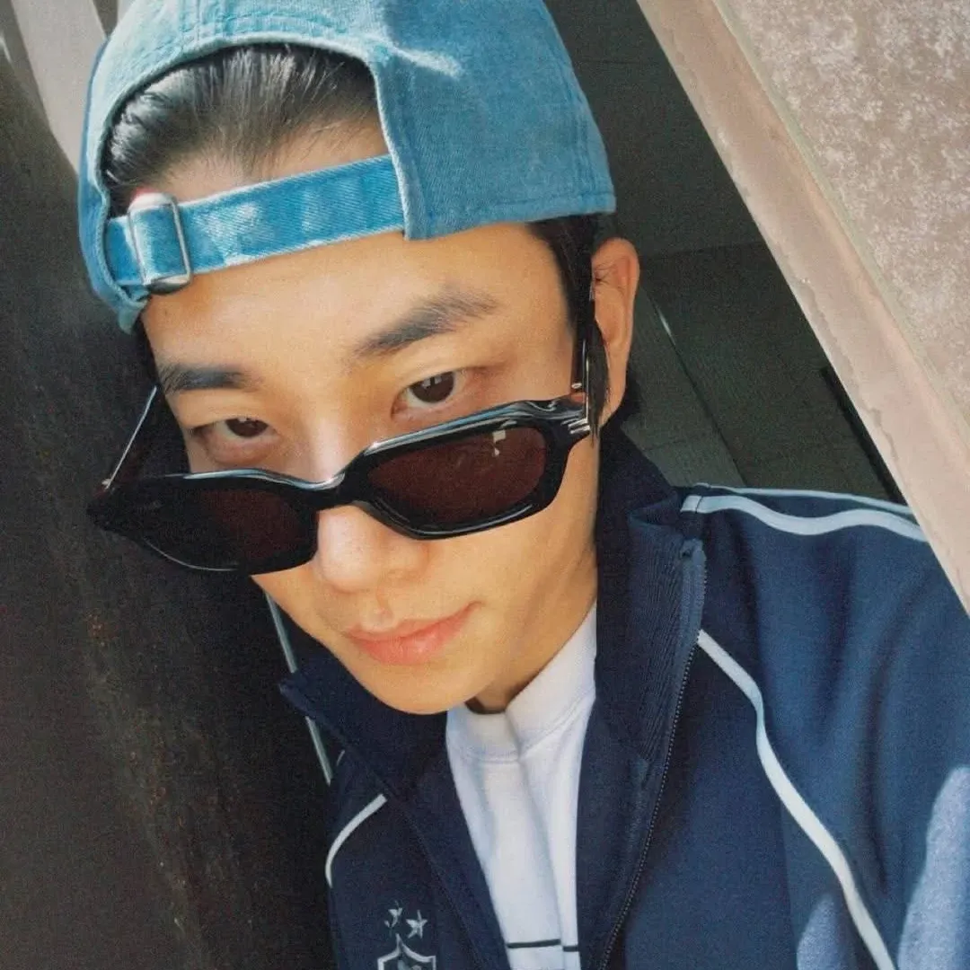 Latest photo of MJ (ASTRO)