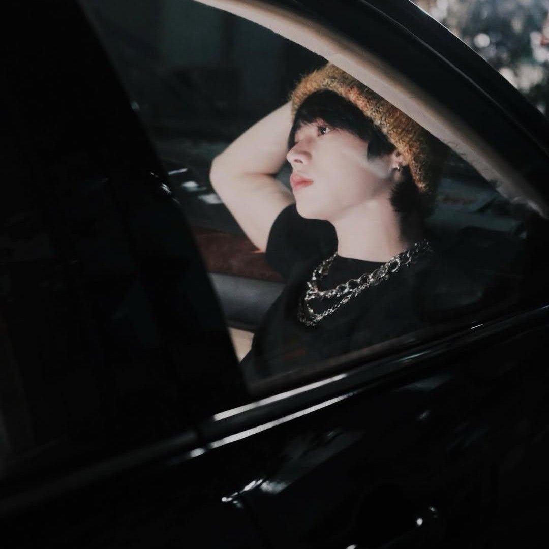 Behind-the-scenes cut of Hanbin (TEMPEST)