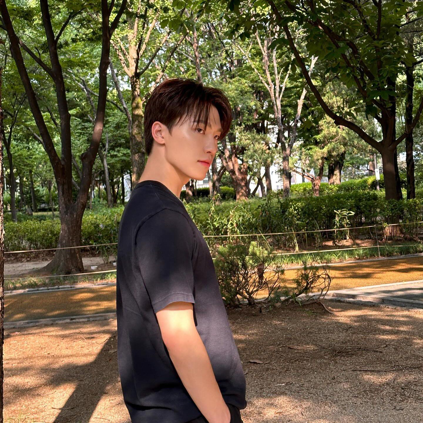 A moment captured by Dino (SEVENTEEN)'s fan