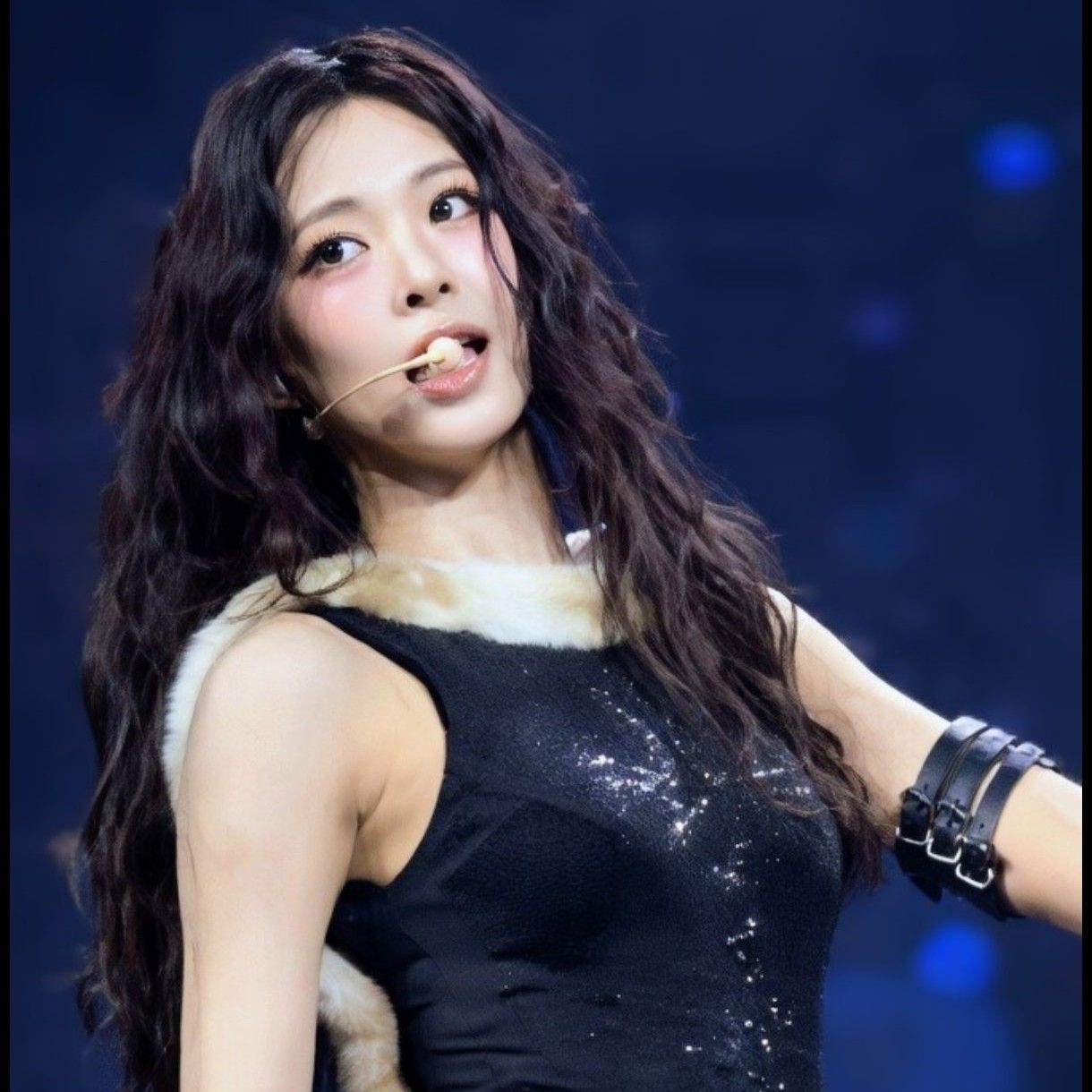 Foto terbaru Tzuyu (TWICE)