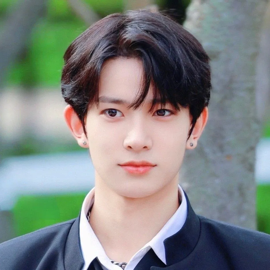 Foto aktivitas terbaru Heeseung