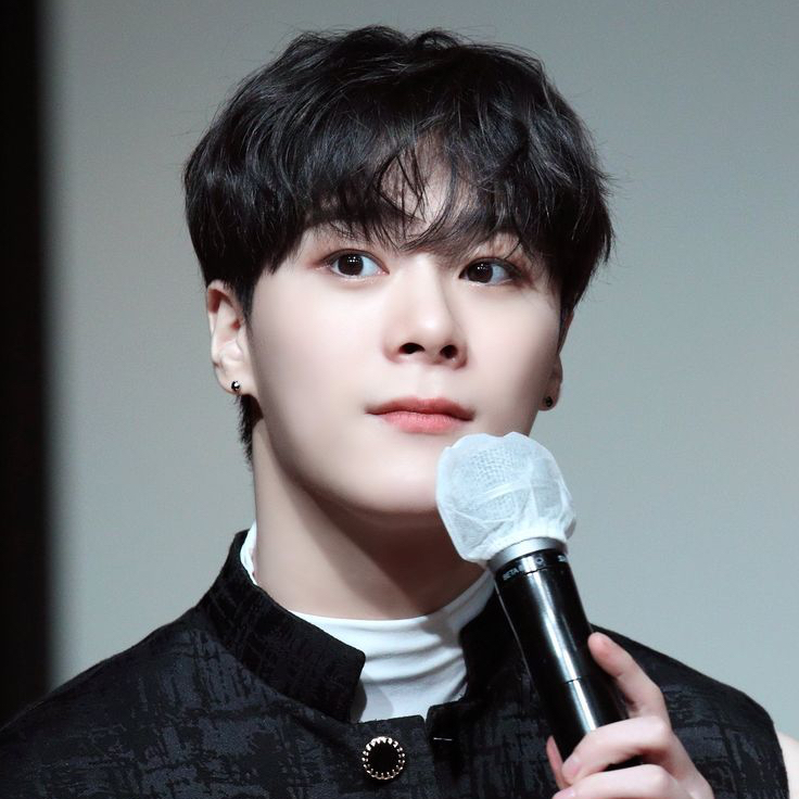 A moment captured by Moonbin (ASTRO)'s fan