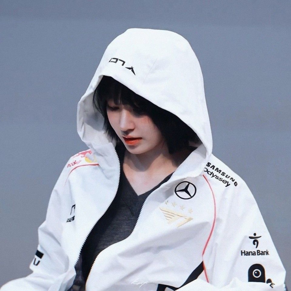 A moment captured by Sakura (LE SSERAFIM)'s fan