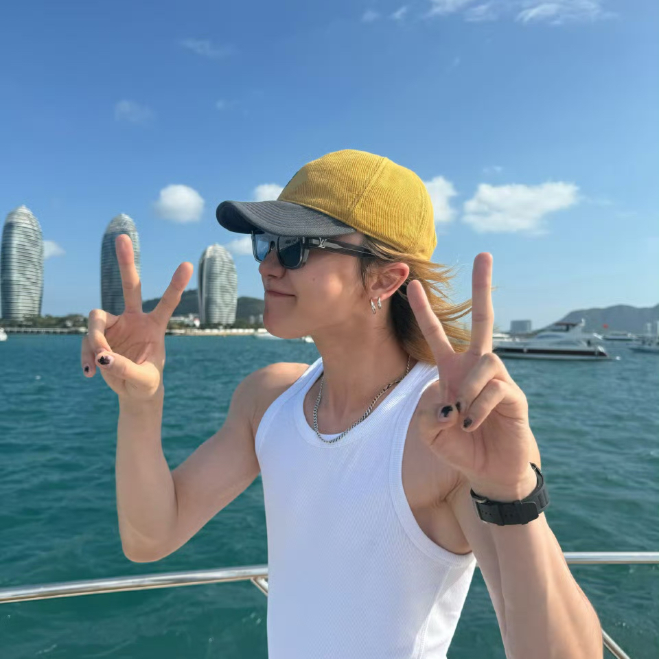 Recent activity shot of The 8 (SEVENTEEN)