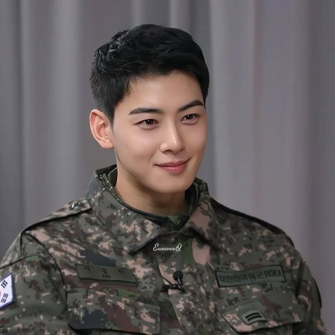 Recent activity shot of Eunwoo (ASTRO)