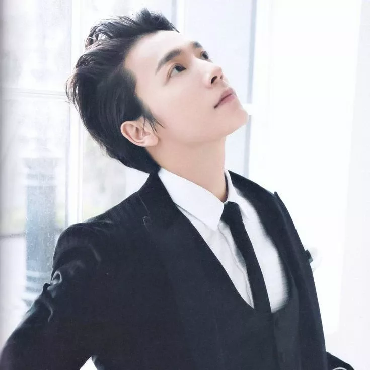 Foto terbaru Donghae (Super Junior)