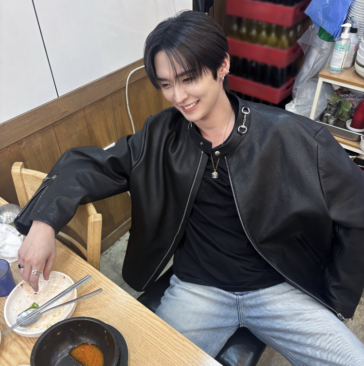 A moment captured by Stray Kids's fan