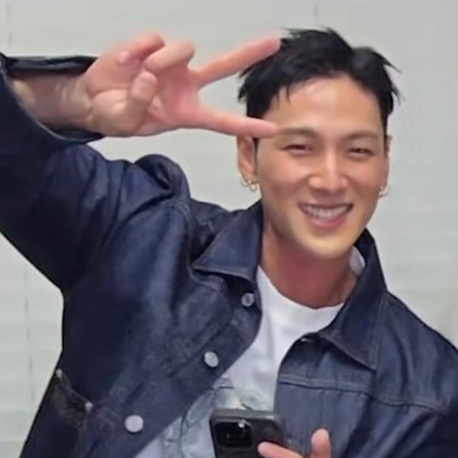 Behind-the-scenes cut of Baekho