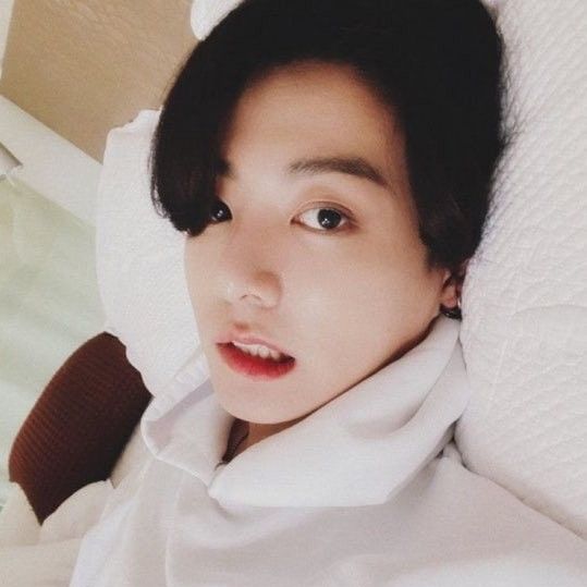 Momen yang diabadikan oleh penggemar Jungkook (BTS)