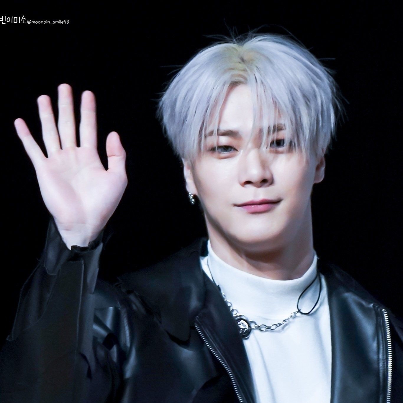 Latest photo of Moonbin (ASTRO)