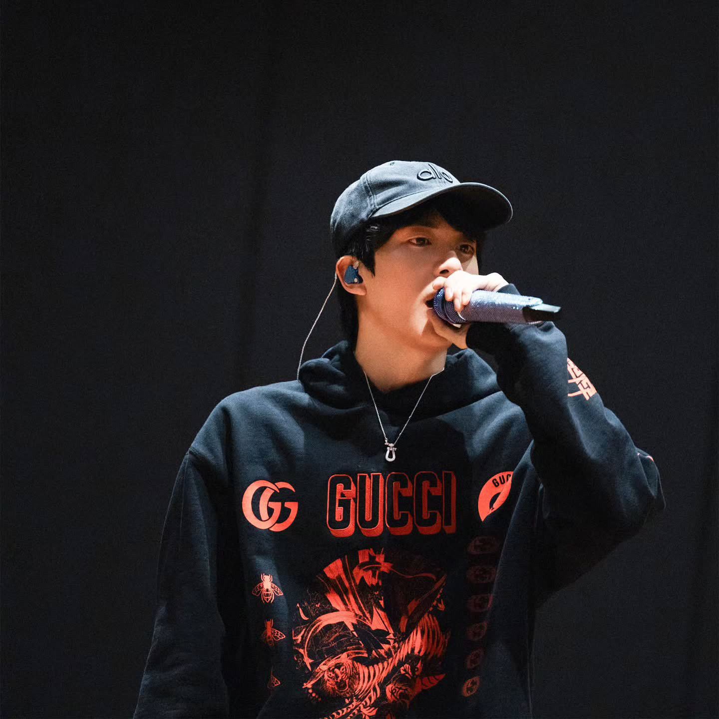 진 (방탄소년단)의 비하인드 컷