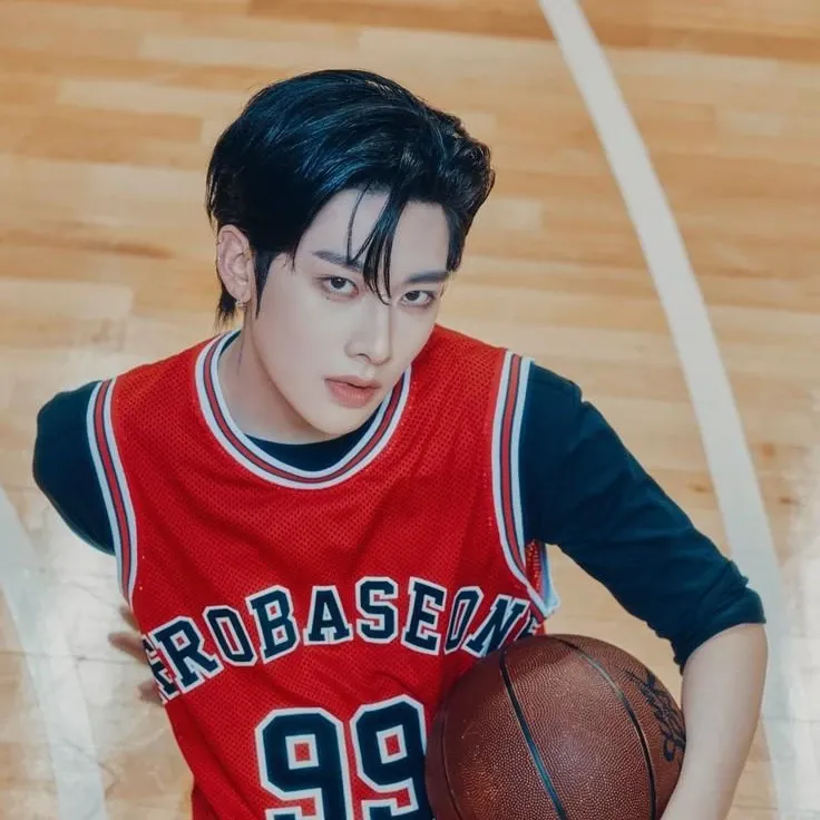 A moment captured by Ricky's fan