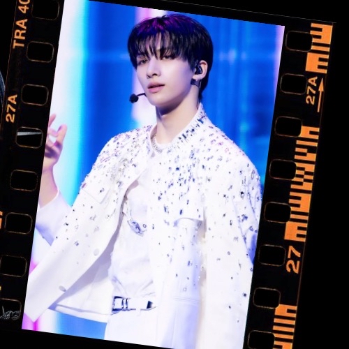 Behind-the-scenes cut of Yu (NEXZ)