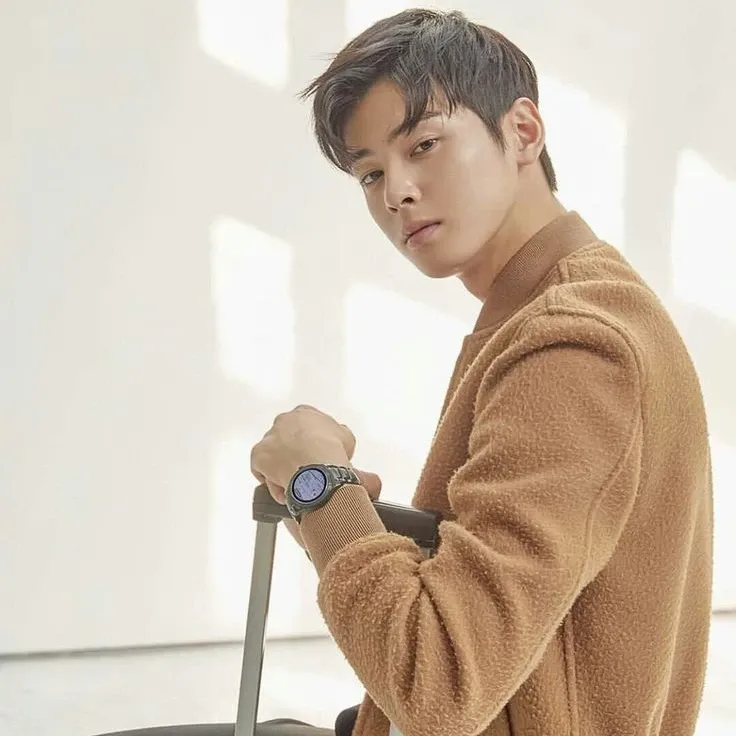 Latest photo of Eunwoo (ASTRO)