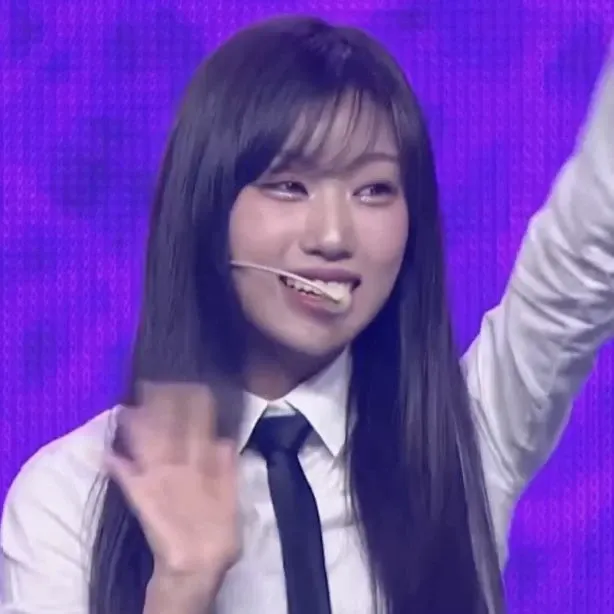 Behind-the-scenes cut of izna