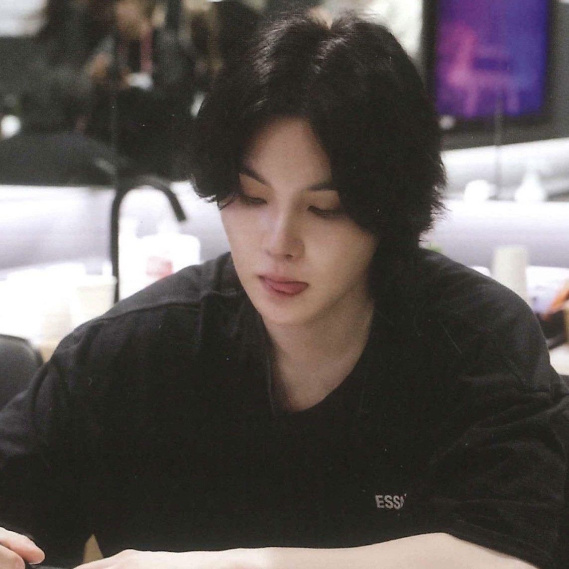 슈가 (방탄소년단) 최근 활동샷