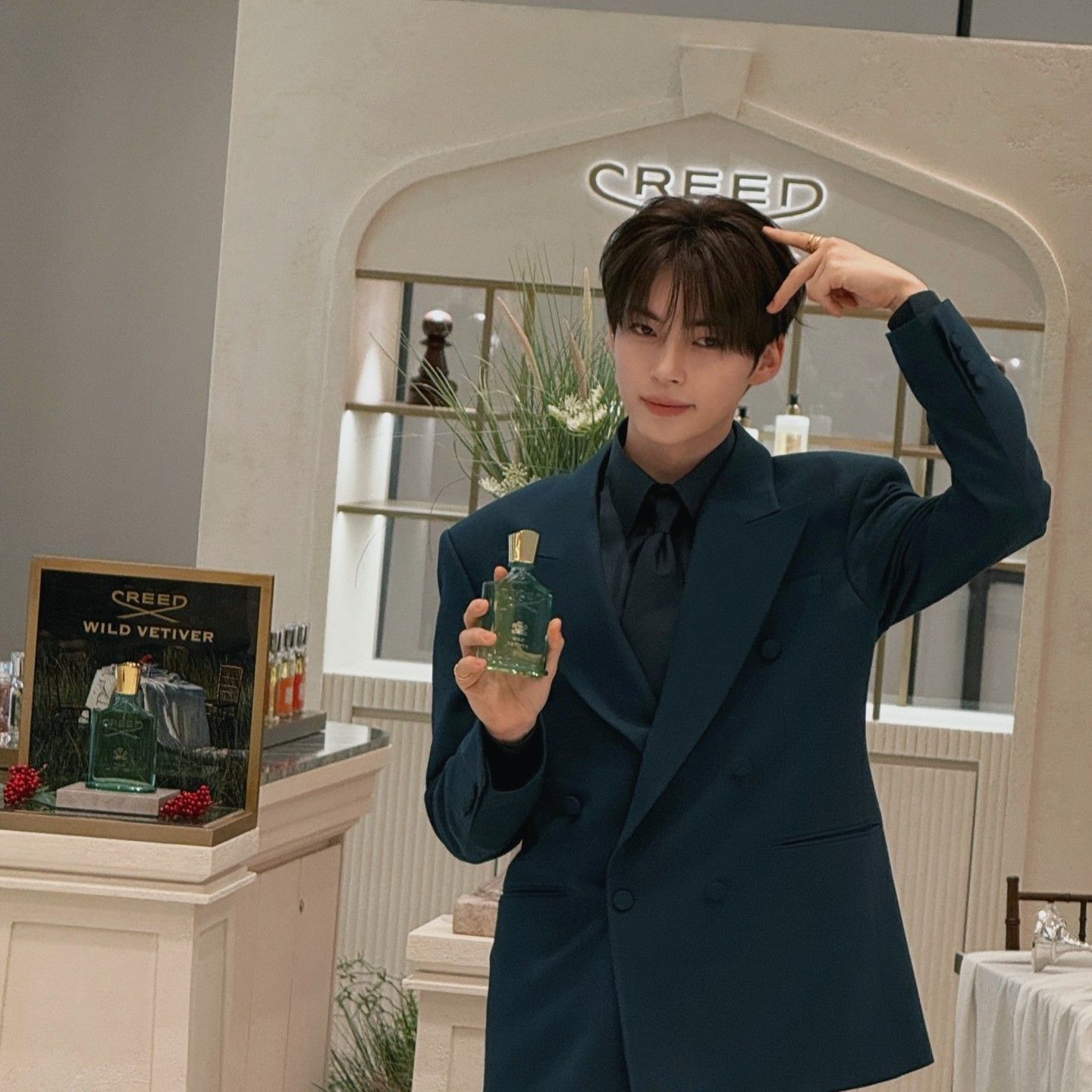 A moment captured by Sung Hanbin (ZEROBASEONE)'s fan