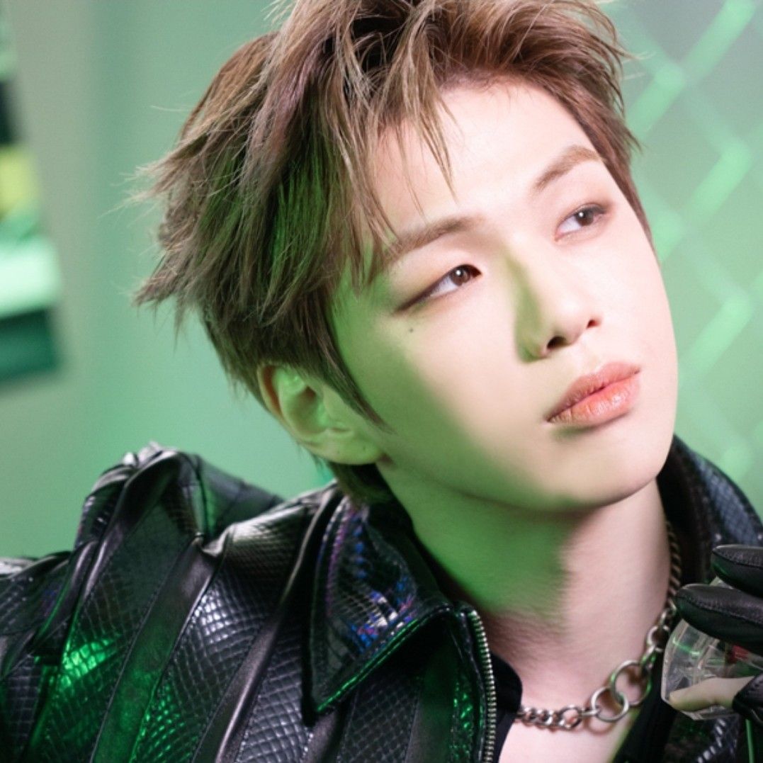 강다니엘 최근 활동샷