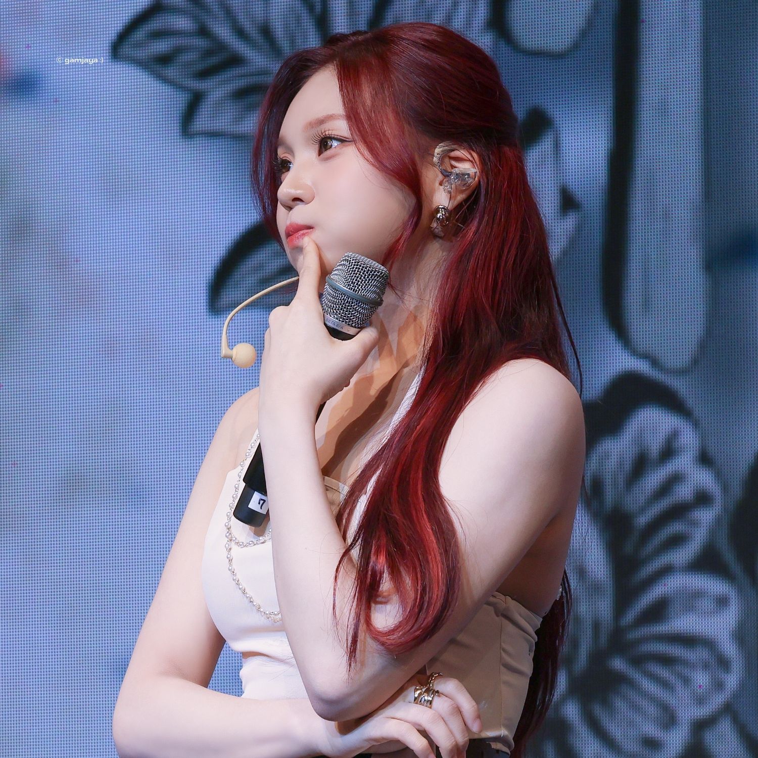 VIVIZ的最新照片