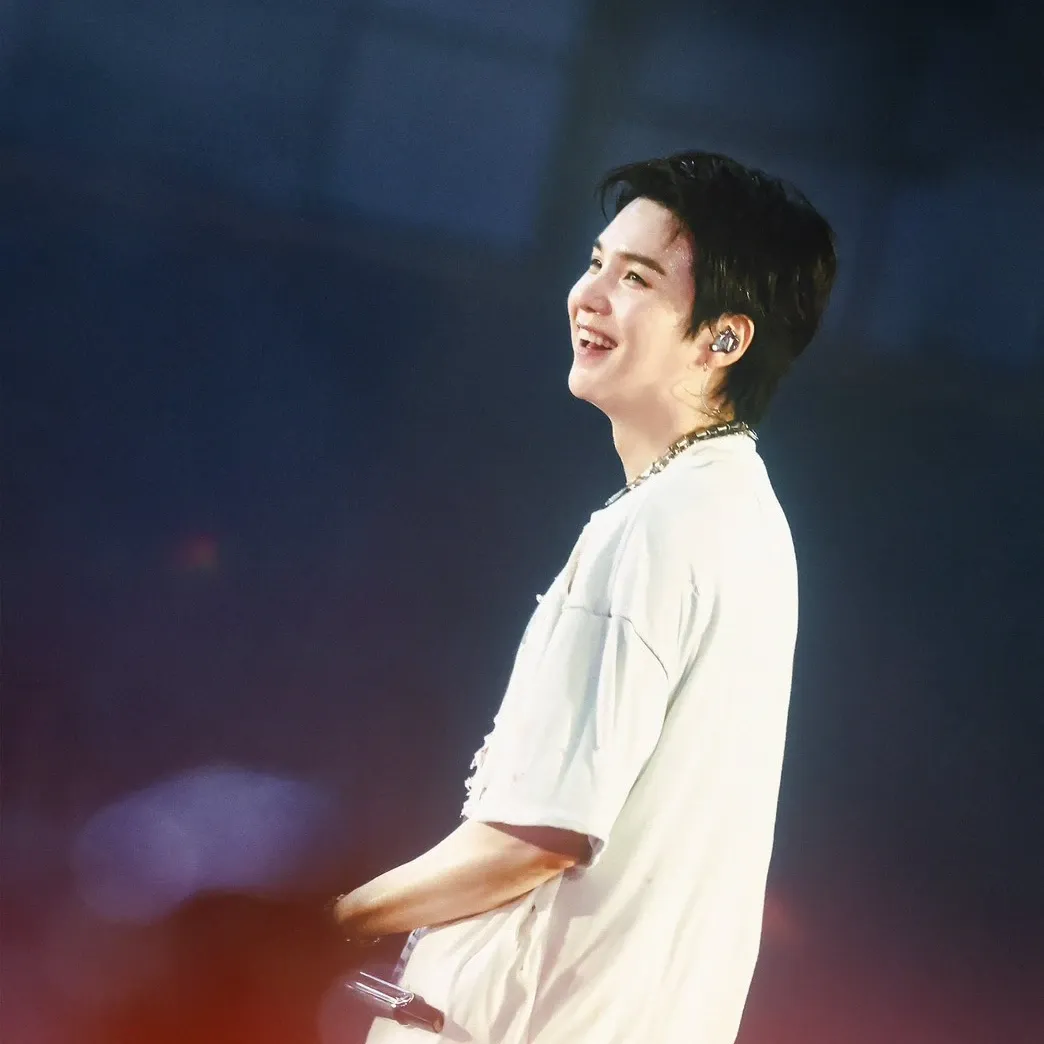 A moment captured by SUGA (BTS)'s fan