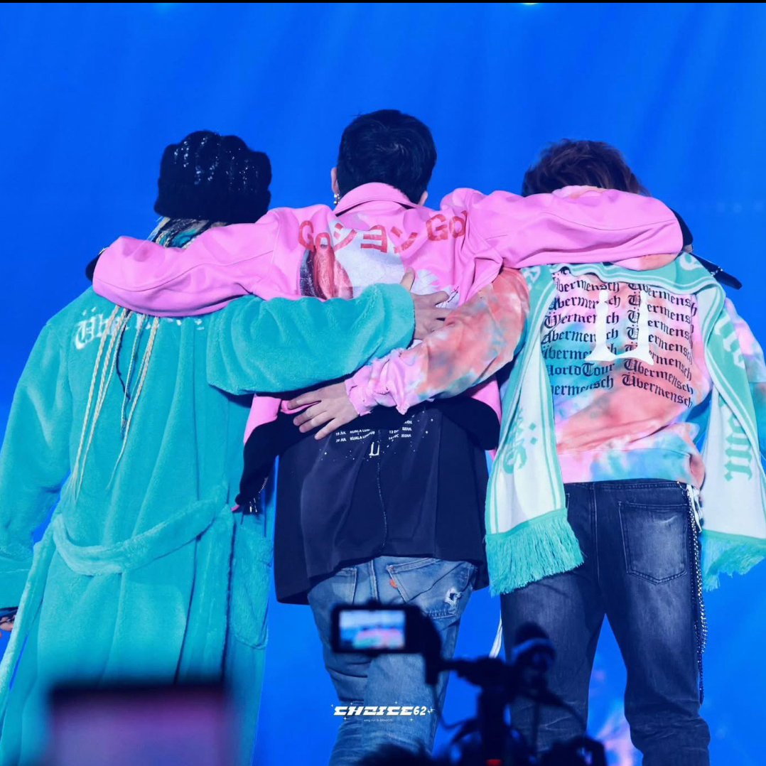 Recent activity shot of BIGBANG