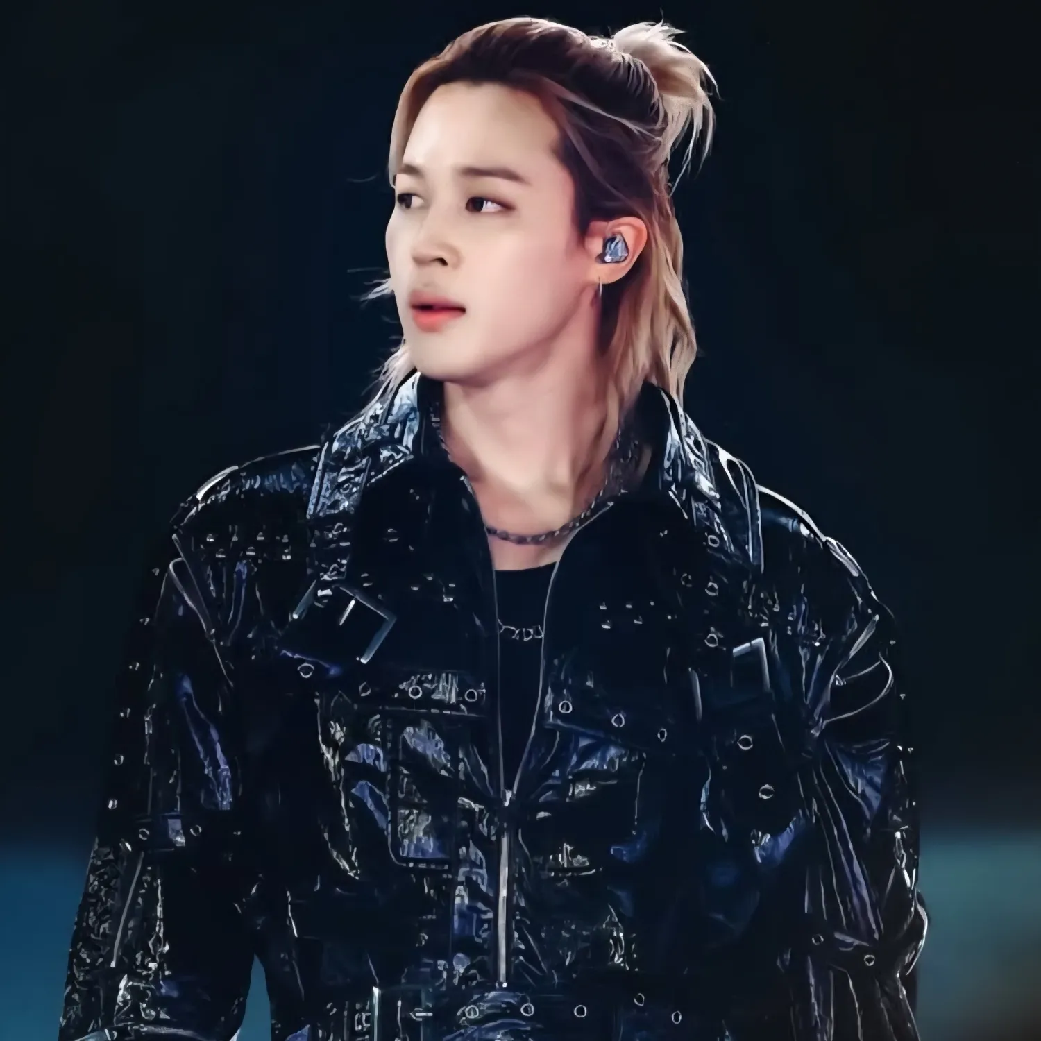 Foto aktivitas terbaru Jimin (BTS)