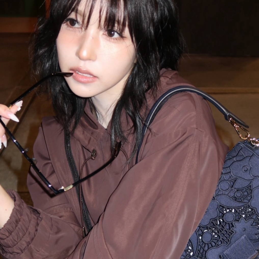 Foto terbaru Mina (TWICE)