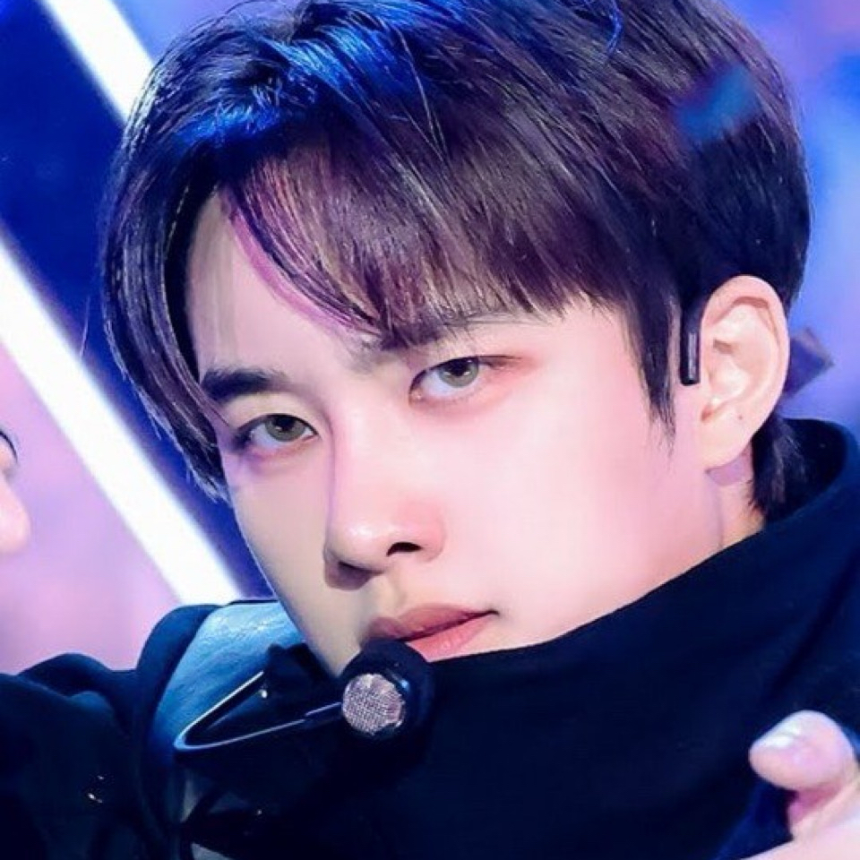 디오 (EXO)의 최신 사진