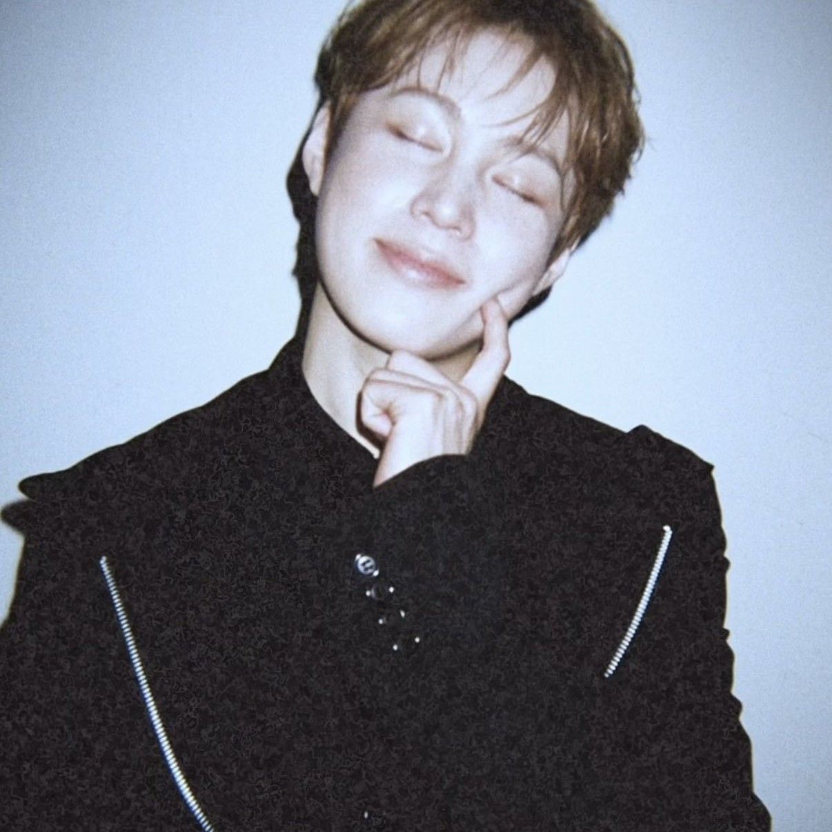 Recent activity shot of Ha Sungwoon
