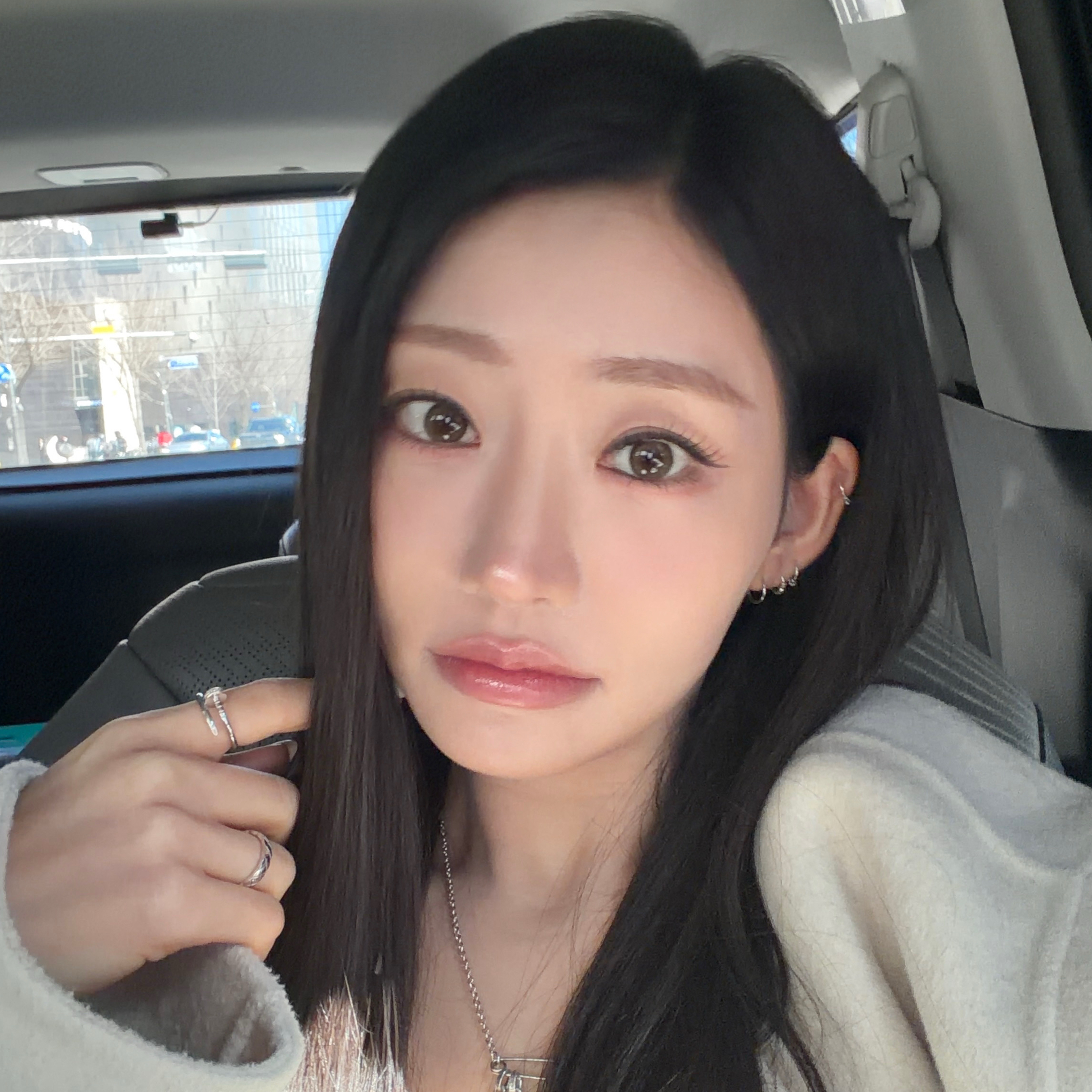 Julie (KISS OF LIFE)的幕後花絮