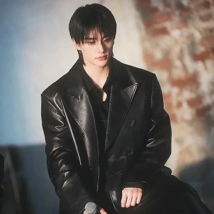 Latest photo of Hyunjin (Stray Kids)