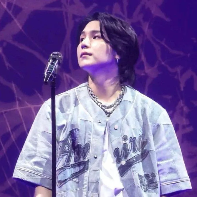 슈가 (방탄소년단)의 최신 사진