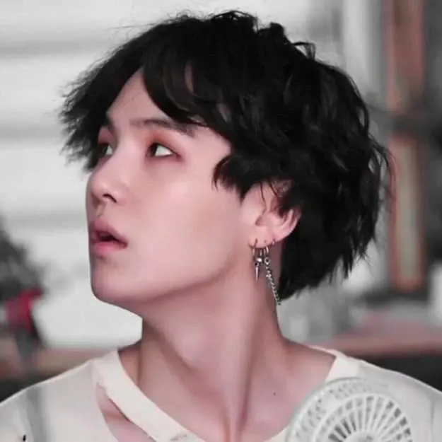 Foto terbaru SUGA (BTS)