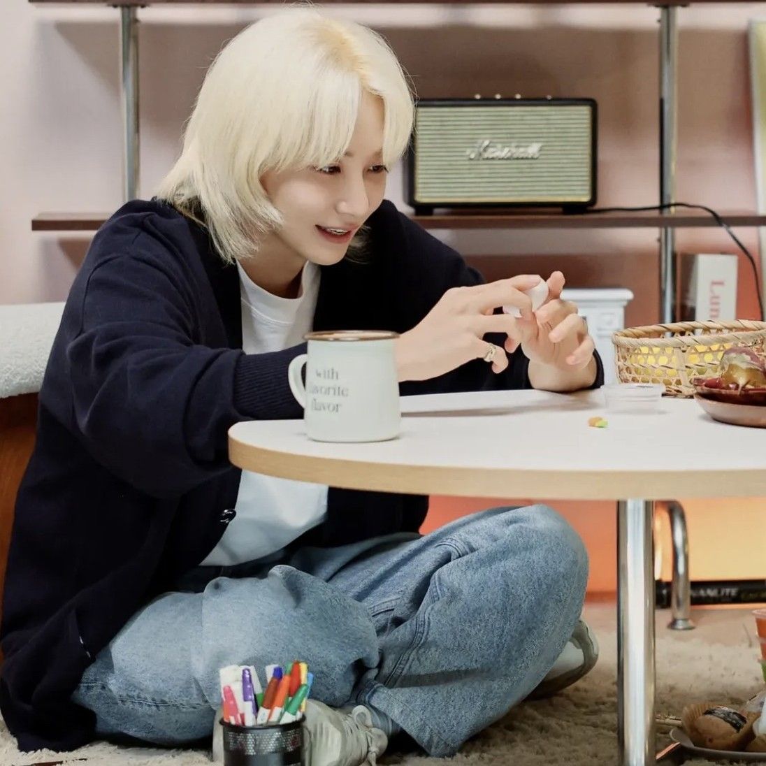 Recent activity shot of Jeonghan (SEVENTEEN)