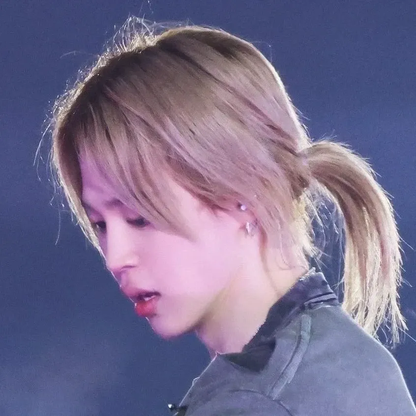 Momen yang diabadikan oleh penggemar Jimin (BTS)