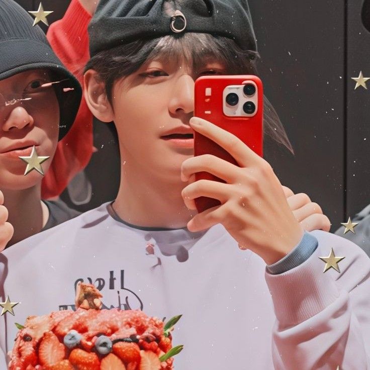 Foto aktivitas terbaru V (BTS)