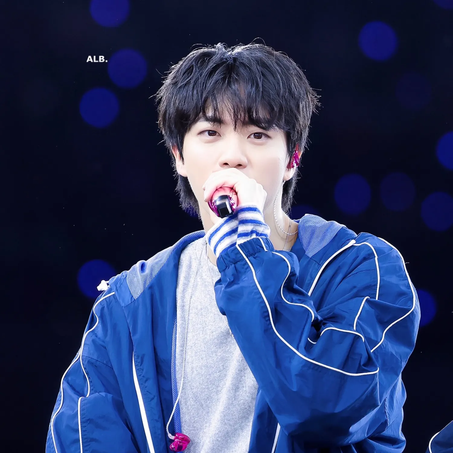 Momen yang diabadikan oleh penggemar Jin (BTS)
