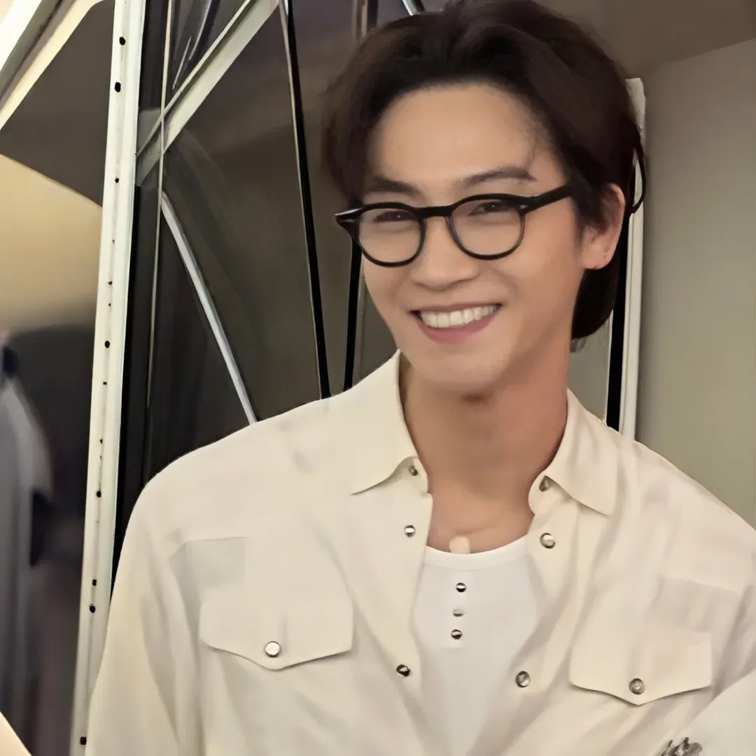 Behind-the-scenes cut of JAY B (GOT7)