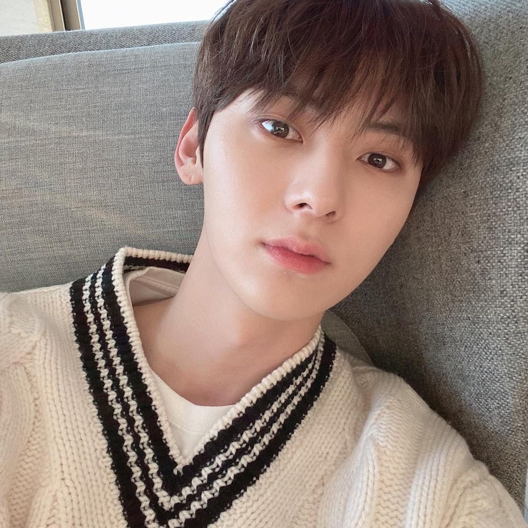 Latest photo of Hwang Minhyun