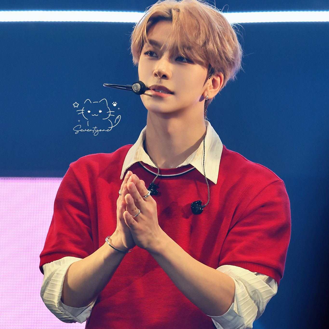 A moment captured by He Xinlong (ALPHA DRIVE ONE)'s fan