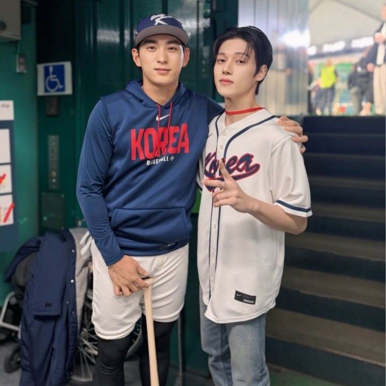 에이티즈의 최신 사진