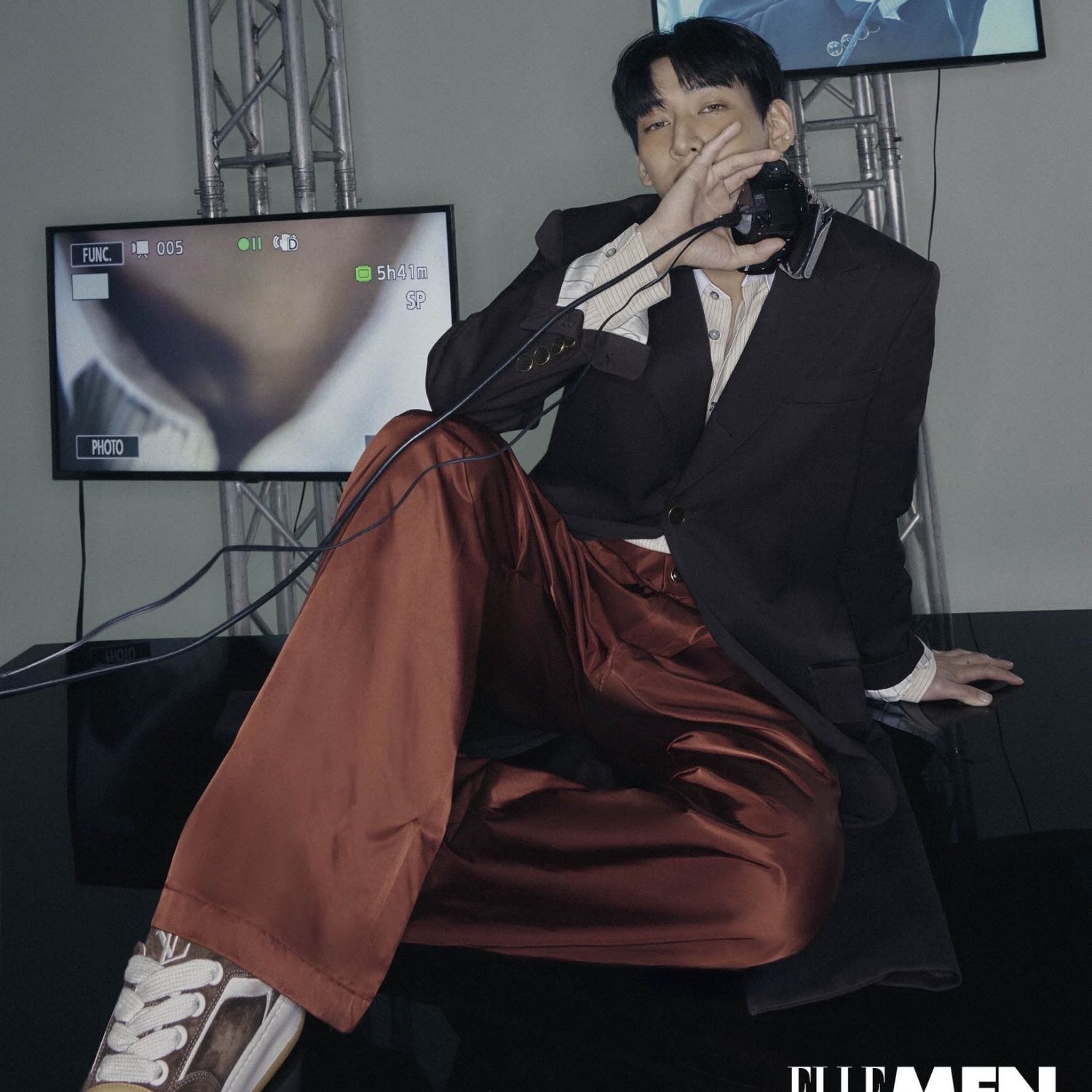 Latest photo of Bambam (GOT7)