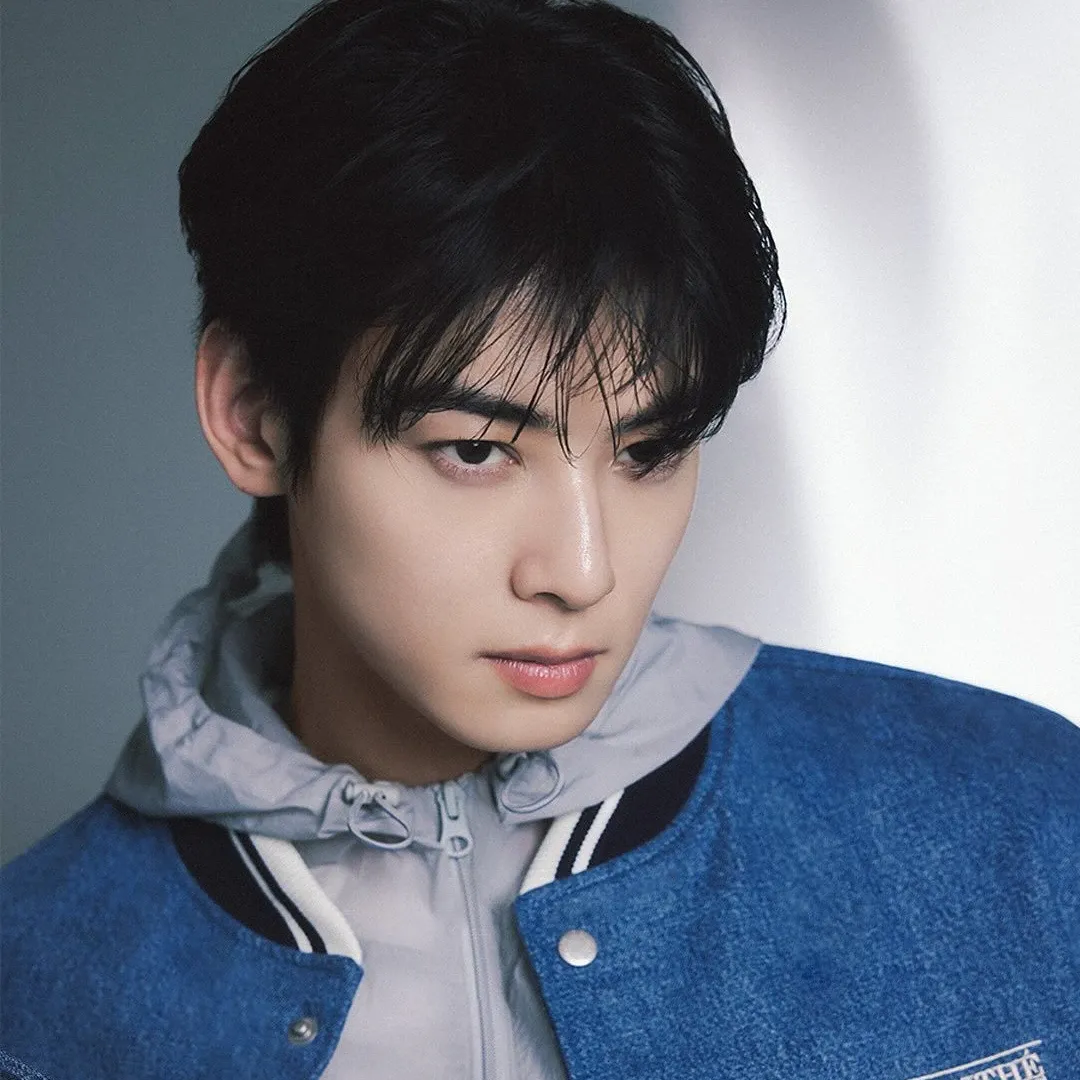 Latest photo of Eunwoo (ASTRO)