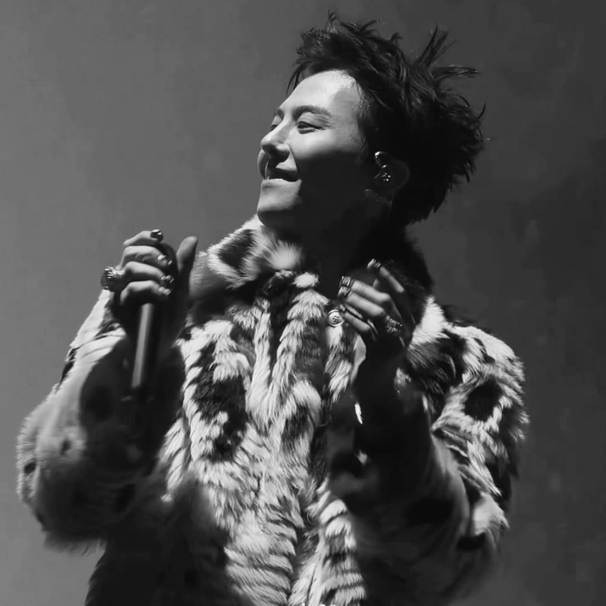 Recent activity shot of G-DRAGON (BIGBANG)