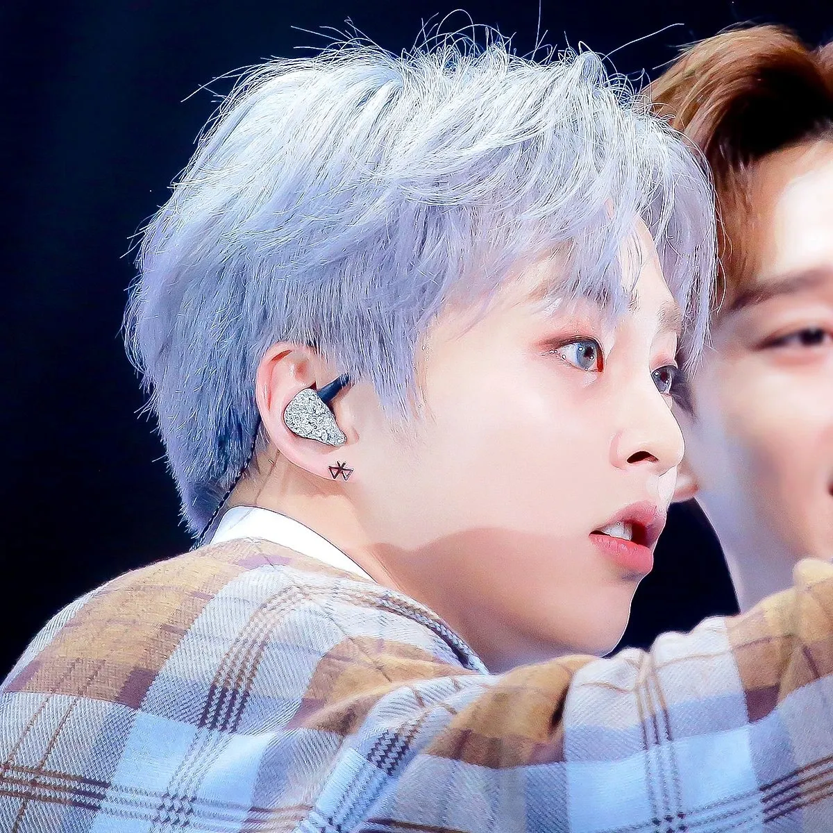 Xiumin (EXO)的最新活動照片