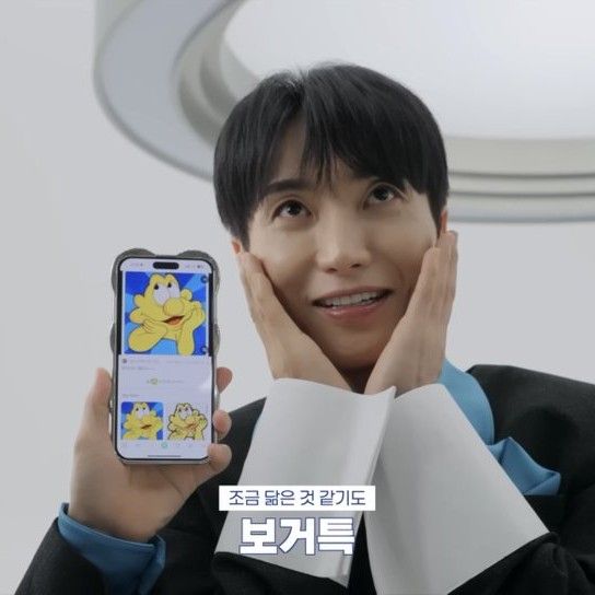 Behind-the-scenes cut of Leeteuk (Super Junior)