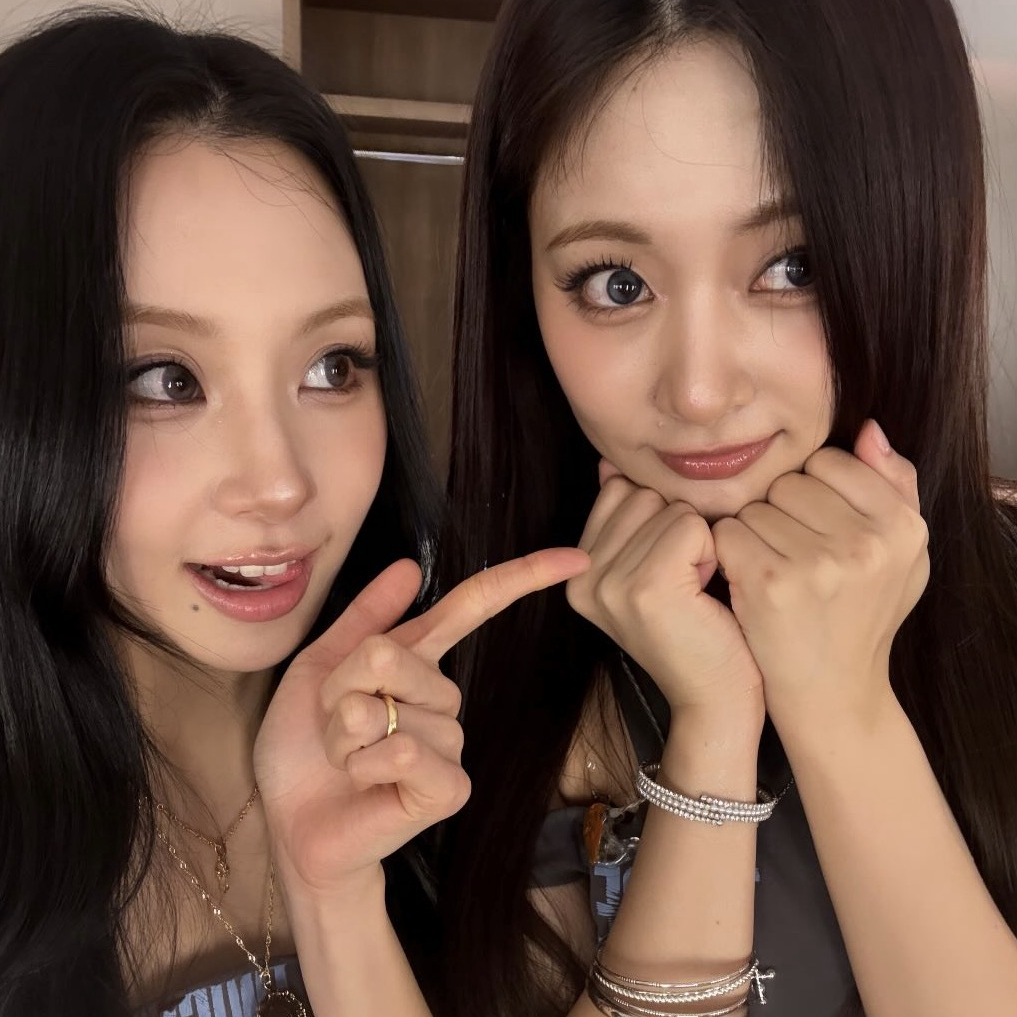 Behind-the-scenes cut of Chaeyoung (TWICE)