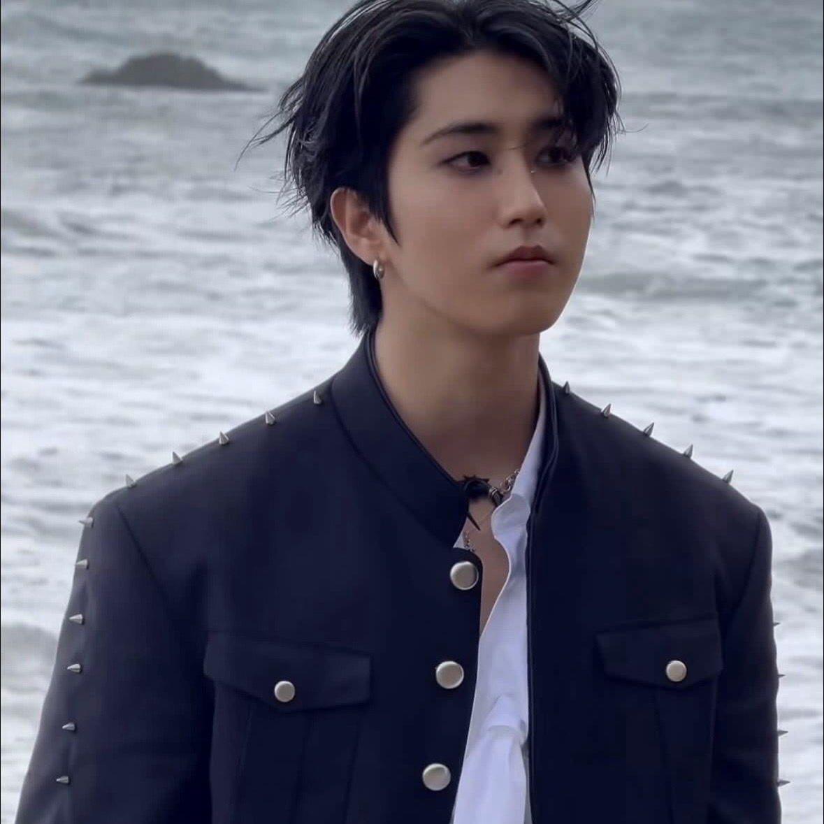 Behind-the-scenes cut of HAN (Stray Kids)