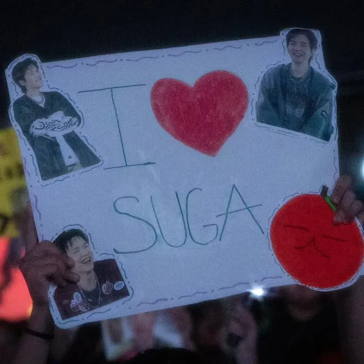 Foto terbaru SUGA (BTS)
